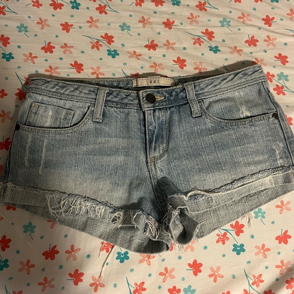 Forever 21 Jean shorts size 24 waist - Picture 1 of 4